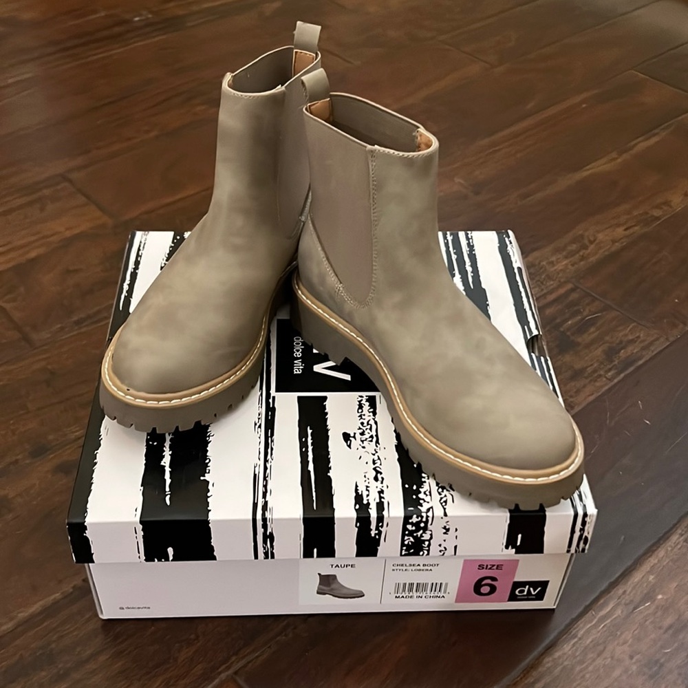 DV by Dolce Vita Boots size 6